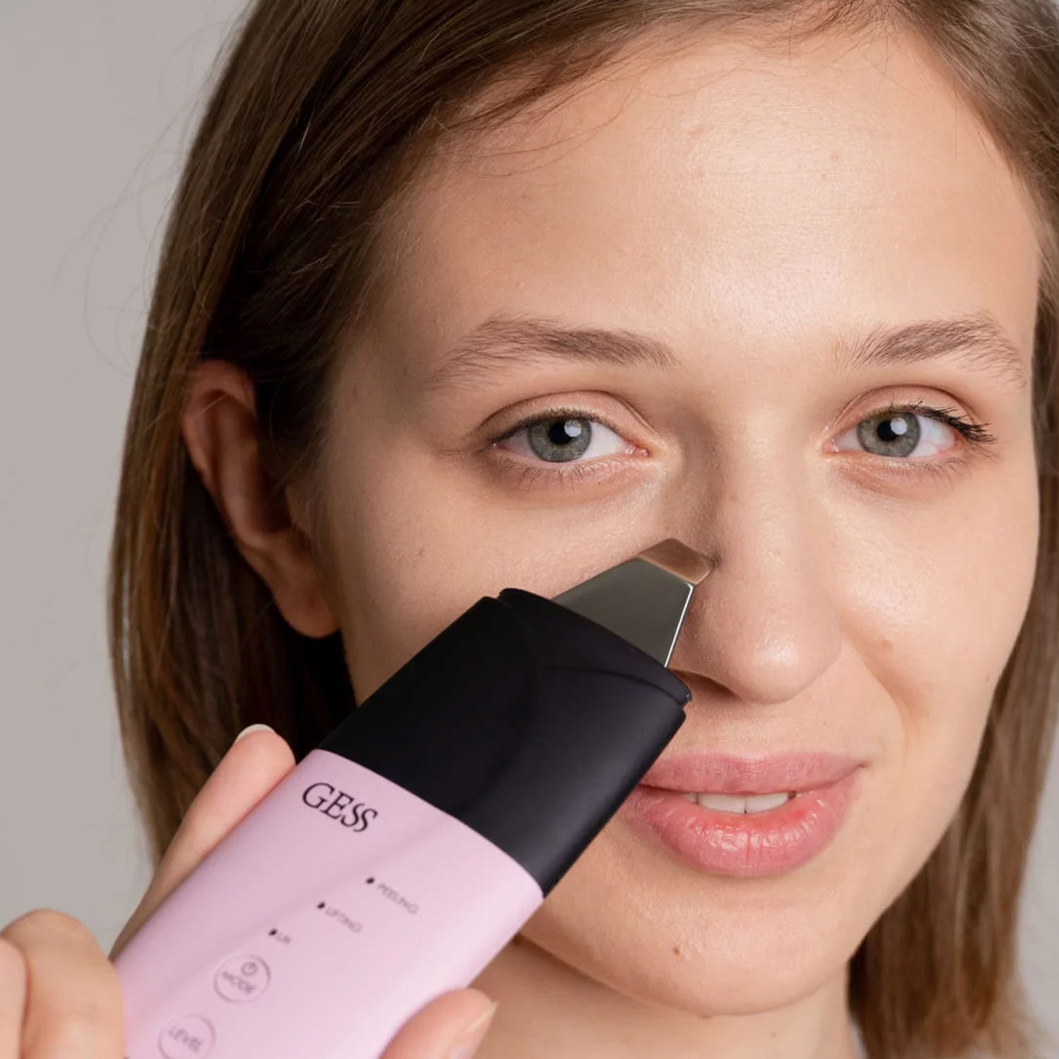 GESS Charme: Limpiador Facial Ultrasónico Profesional para Piel Radiante | Exfoliación y Lifting en Casa